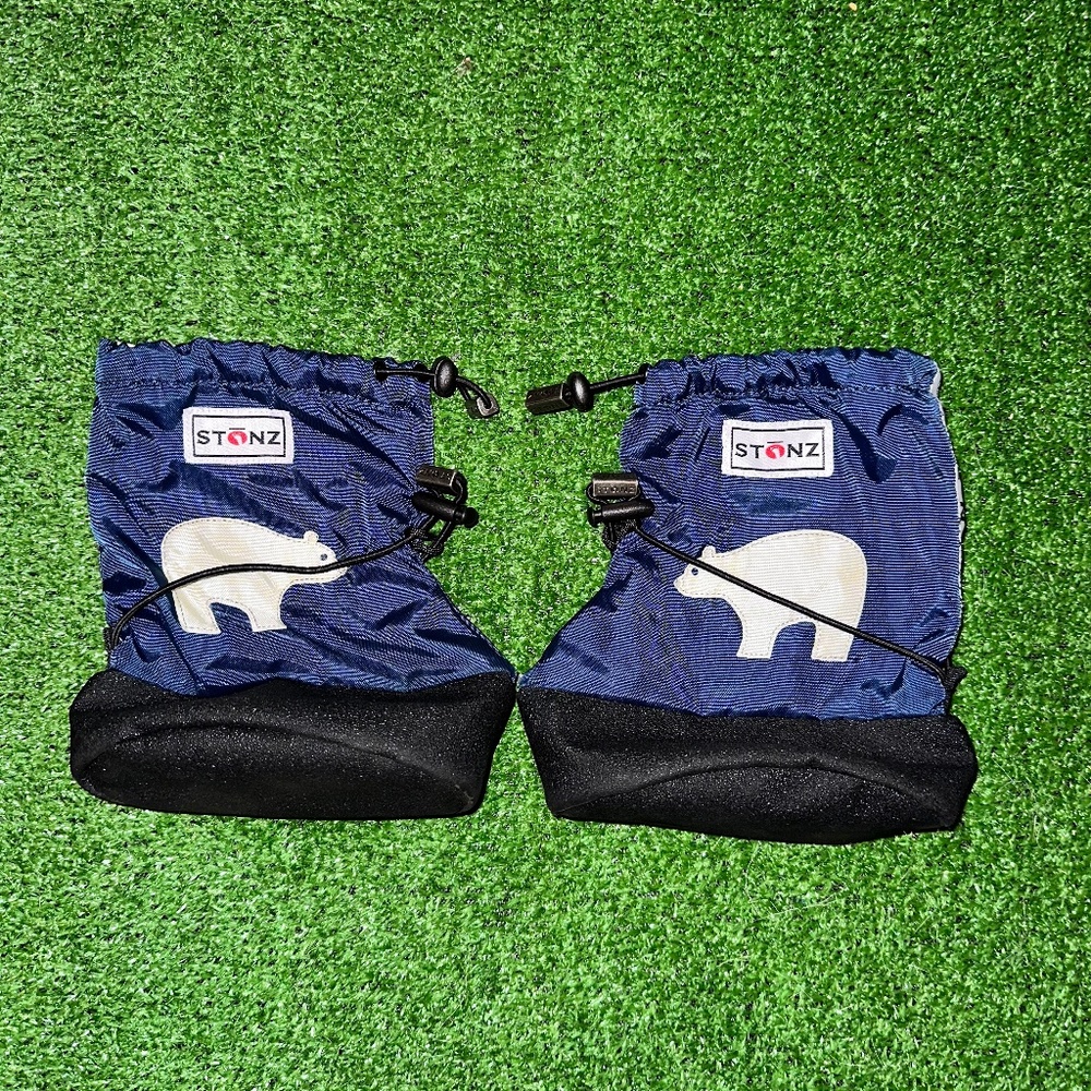 Stonz polar bear baby snow boots with removable fleece liners L. NEW in Bag.